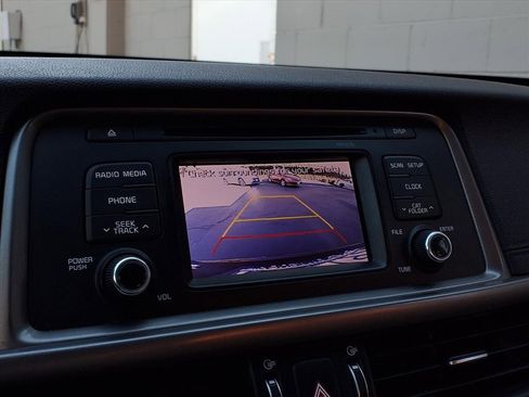 Used 2016 Kia Optima LX image 8