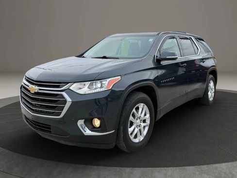 Used 2018 Chevrolet Traverse LT AWD/4WD image 3