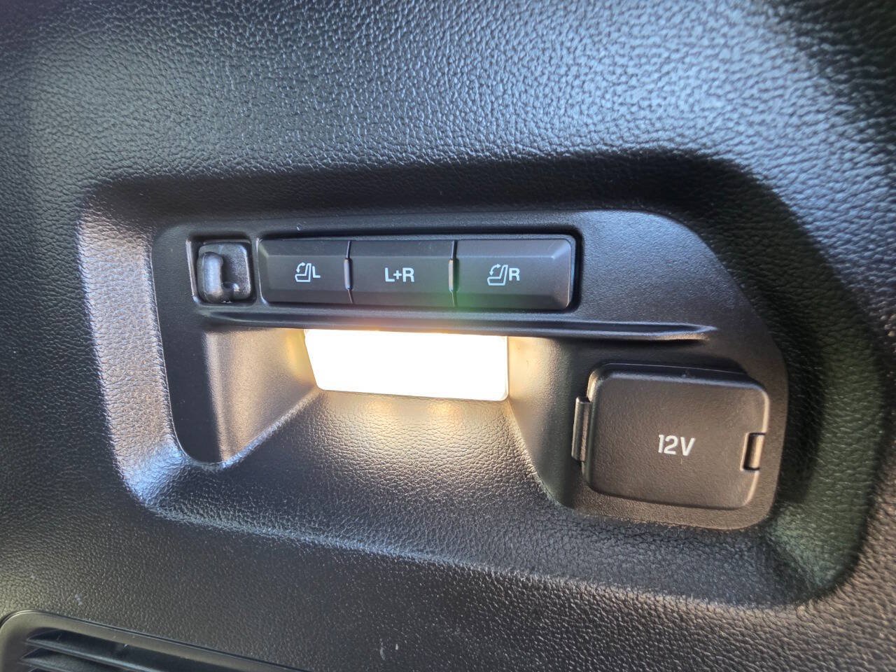 Used 2020 Ford Explorer ST w/ ST Street Pack AWD/4WD image 29