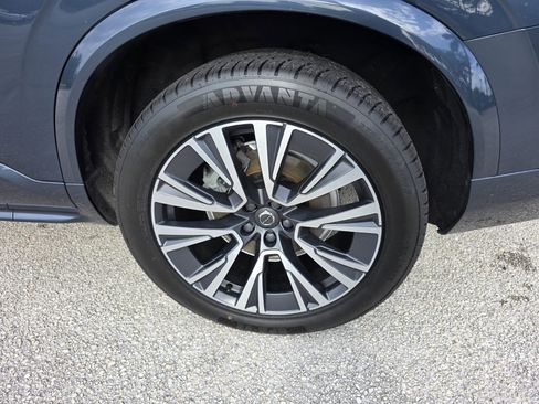 Used 2022 Volvo XC90 T6 Momentum w/ Protection Package Premier AWD/4WD image 9