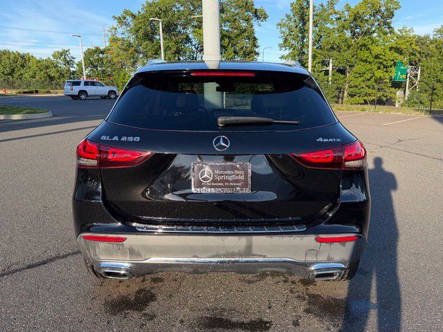 Used 2022 Mercedes-Benz GLA 250 4MATIC image 6