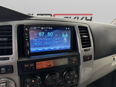 Used 2007 Toyota 4Runner SR5 AWD/4WD image 13