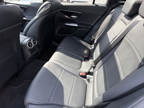 Used 2026 Mercedes-Benz GLC 300 4MATIC image 24