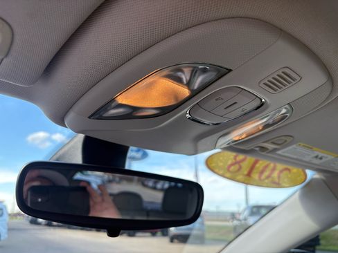 Used 2018 Jeep Compass Latitude image 28