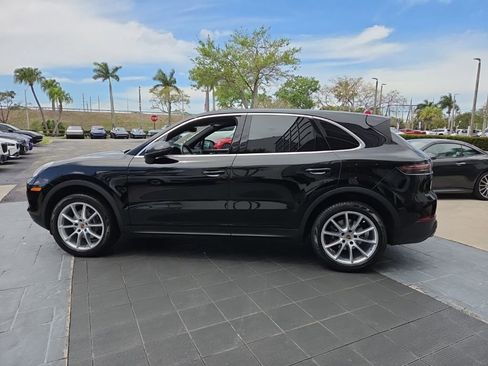 Used 2019 Porsche Cayenne Base image 14