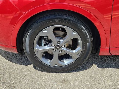 Used 2023 Ford Escape ST-Line w/ Tech Pack #1 FWD image 9