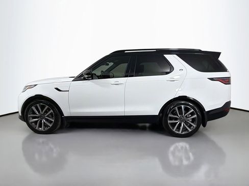 Certified 2024 Land Rover Discovery Dynamic SE image 9