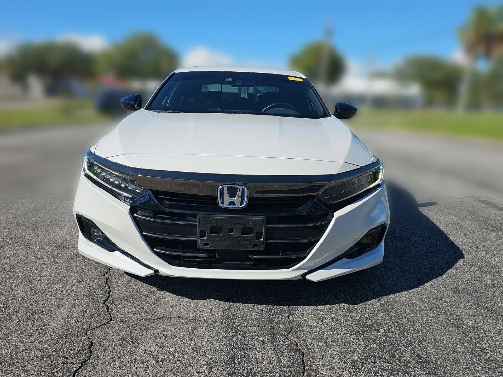 Used 2022 Honda Accord Sport image 2