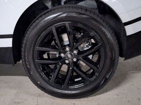 New 2026 Land Rover Range Rover Velar Dynamic SE image 10