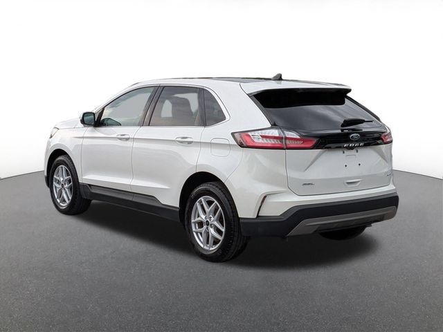 Used 2024 Ford Edge SEL w/ Convenience Package AWD/4WD image 4