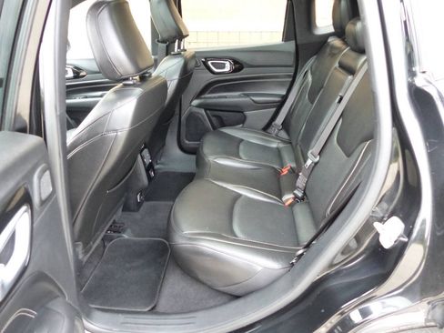 Used 2022 Jeep Compass High Altitude AWD/4WD image 37