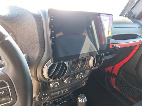 Used 2014 Jeep Wrangler Unlimited Sport w/ Quick Order Package 24S image 15