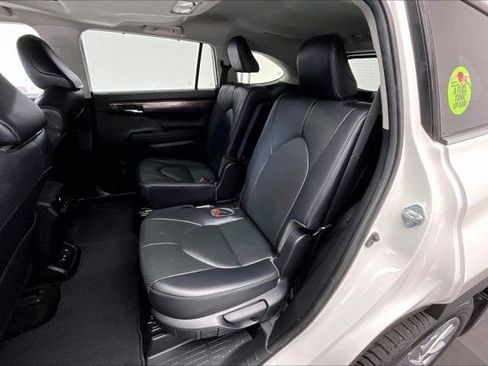 Used 2020 Toyota Highlander Limited AWD/4WD image 20