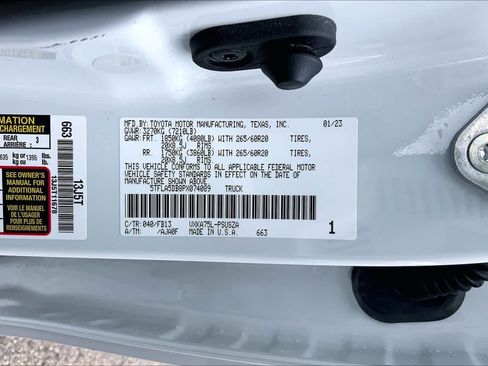 Used 2023 Toyota Tundra SR5 w/ SR5 Convenience Package AWD/4WD image 34