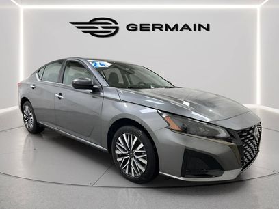 Used 2024 Nissan Altima 2.5 SV