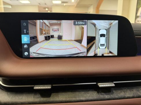 Used 2023 Genesis G90 3.5T image 13