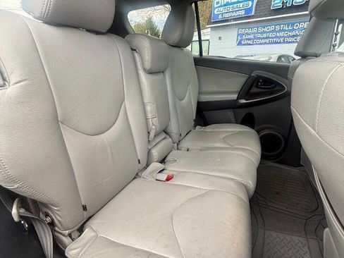 Used 2011 Toyota RAV4 4WD w/ Preferred Premium Pkg image 16