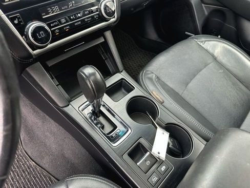 Used 2019 Subaru Outback 2.5i Limited AWD/4WD image 19
