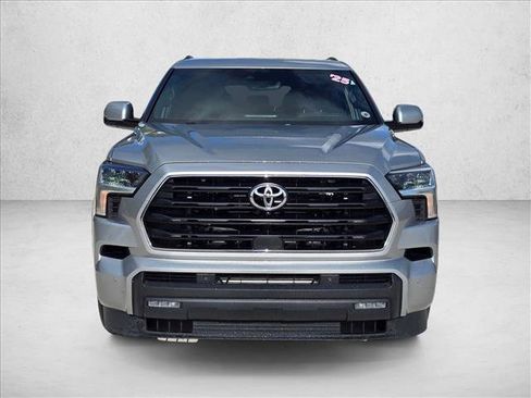 Certified 2025 Toyota Sequoia SR5 AWD/4WD image 2
