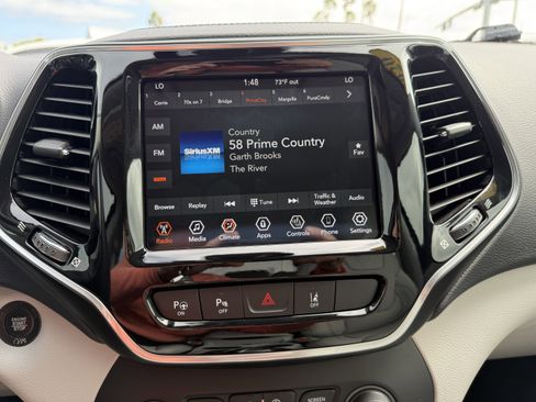 Used 2020 Jeep Cherokee Limited w/ Technology Group image 22