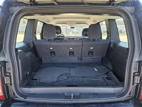 Used 2011 Jeep Liberty Sport image 13