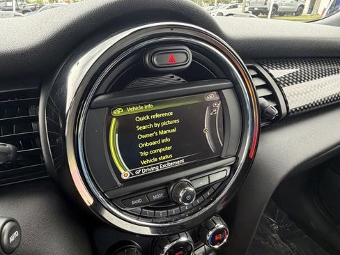 Used 2017 MINI Cooper S FWD image 17