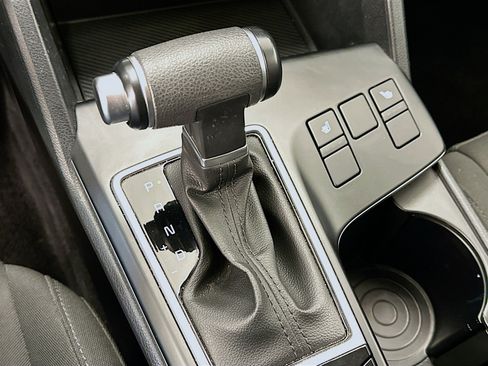 Used 2024 Kia Sportage LX image 24