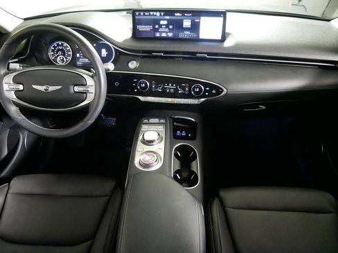 Used 2023 Genesis GV70 2.5T w/ Select Package AWD/4WD image 10