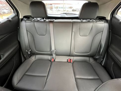 Used 2024 Buick Encore GX Sport Touring image 37