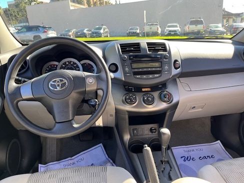 Used 2011 Toyota RAV4 2WD image 4