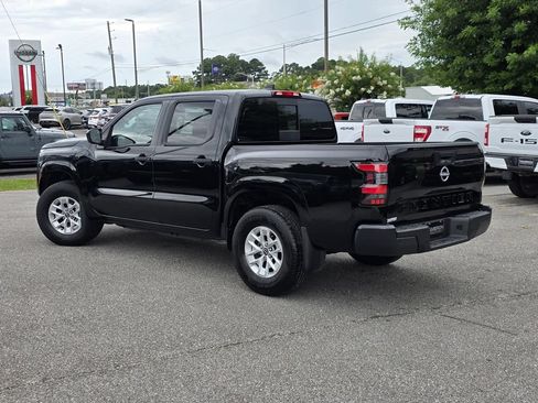 Used 2025 Nissan Frontier S RWD image 5