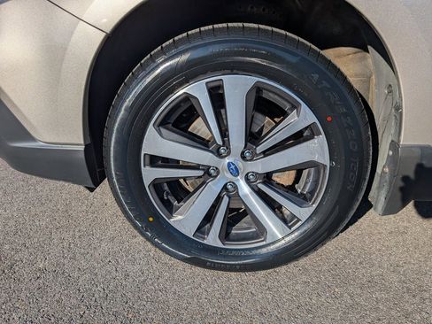 Used 2019 Subaru Outback 2.5i Limited image 11