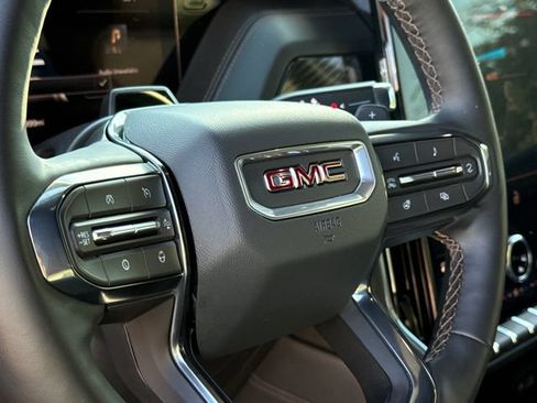 Used 2026 GMC Yukon XL AT4 w/ AT4 Premium Plus Package AWD/4WD image 30