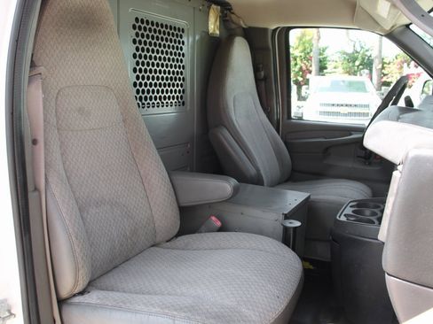 Used 2012 Chevrolet Express 2500 w/ Power Package image 31