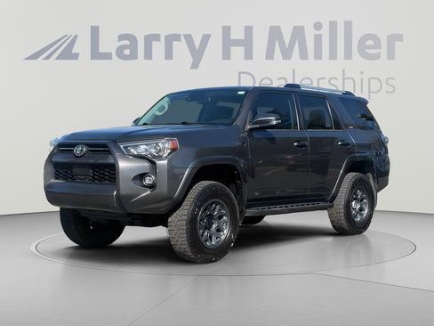 Used 2021 Toyota 4Runner SR5 Premium AWD/4WD image 2
