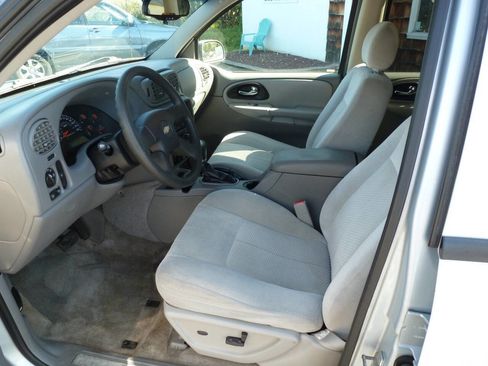 Used 2008 Chevrolet TrailBlazer LT w/ Sun And Sound Package AWD/4WD image 22