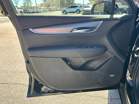 New 2026 Cadillac XT5 Luxury w/ LPO, Floor Liner Package AWD/4WD image 10