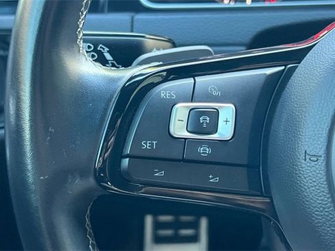 Used 2019 Volkswagen Golf R 4-Door image 28
