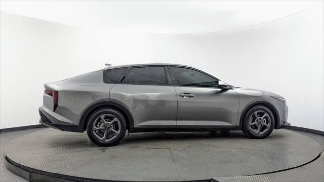 Used 2025 Kia K4 FWD image 9