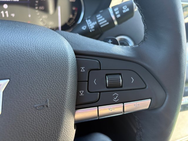 Used 2021 Cadillac XT4 Premium Luxury w/ Cold Weather Package FWD image 25