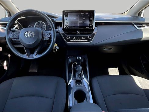 Used 2022 Toyota Corolla LE image 14
