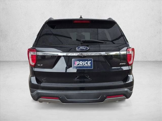Used 2019 Ford Explorer XLT w/ Equipment Group 202A AWD/4WD image 6