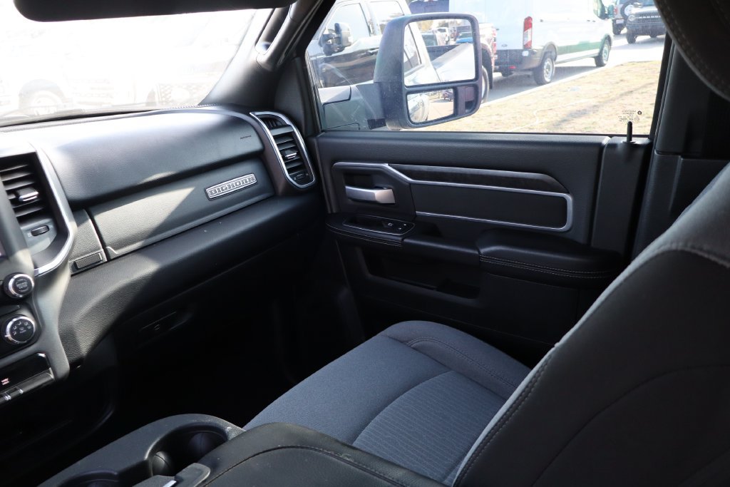 Used 2024 RAM 3500 Big Horn AWD/4WD image 24