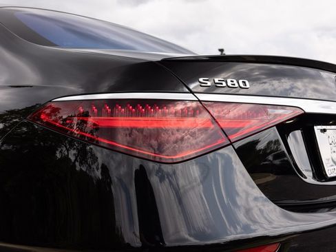 Used 2023 Mercedes-Benz S 580 4MATIC Sedan image 58