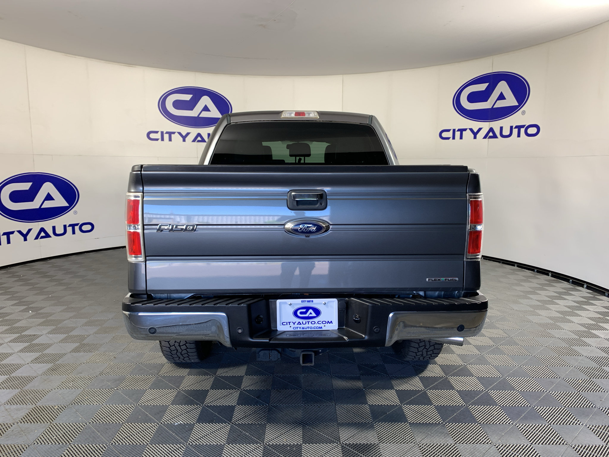 Used 2014 Ford F150 Lariat w/ Equipment Group 502A Luxury AWD/4WD image 4