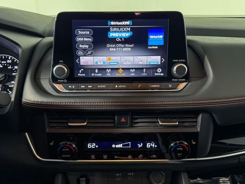 Certified 2025 Nissan Rogue SV image 18