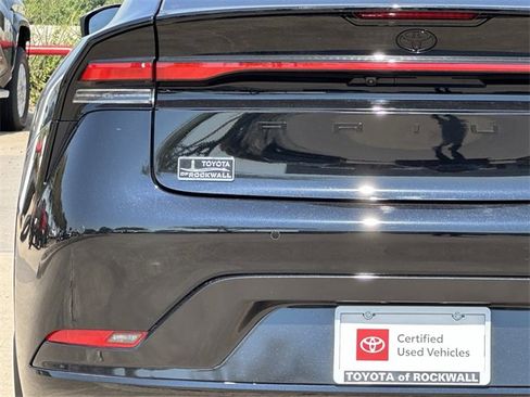 Certified 2025 Toyota Prius AWD image 5