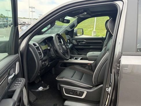 New 2026 RAM 1500 Laramie AWD/4WD image 14