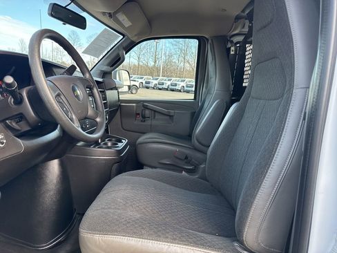 Used 2023 Chevrolet Express 2500 w/ Driver Convenience Package RWD image 9