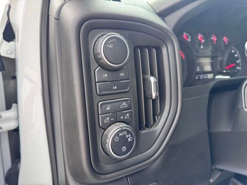 Used 2025 Chevrolet Silverado 2500 W/T w/ WT Convenience Package AWD/4WD image 9